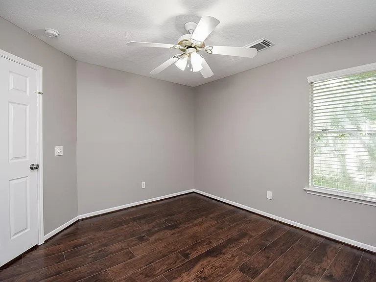 6318 Faulkner Ridge Dr — Photo 25