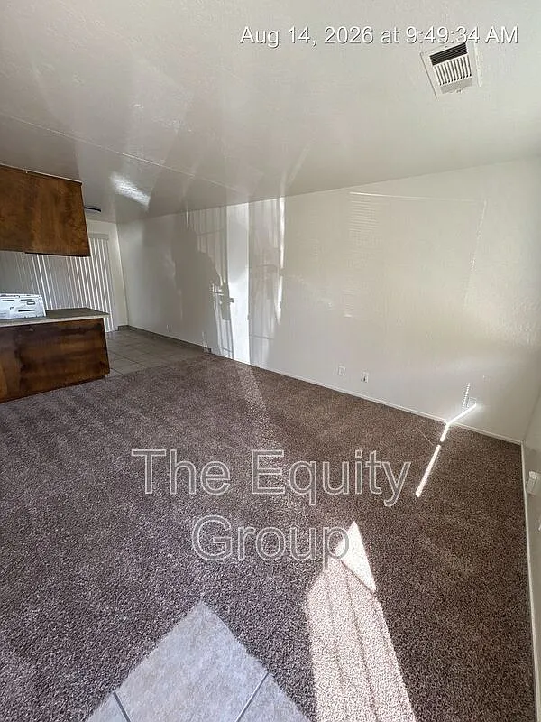 2 bed, 1.0 bath, $1,200 — Photo 2