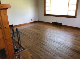 408 N Leavitt Rd, Amherst, OH 44001