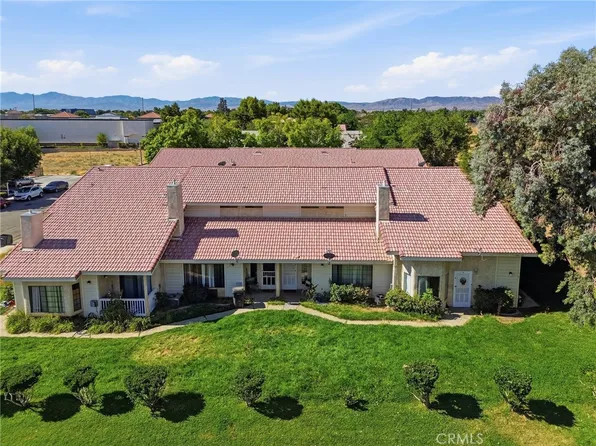 43731 8th St E, Lancaster, CA 93535
