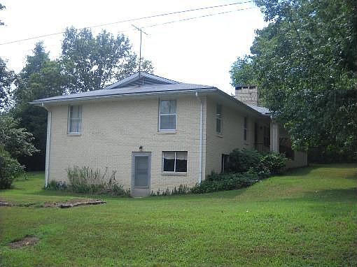 2nd image of 106 Deer Path Ln