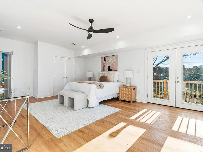 6218 Suitland Rd — Photo 21