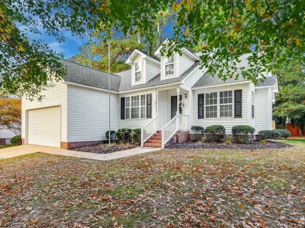 204 Dullis Cir, Garner, NC 27529