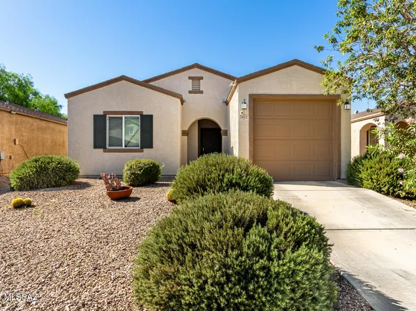 7012 S Red Maids Dr, Tucson, AZ 85756