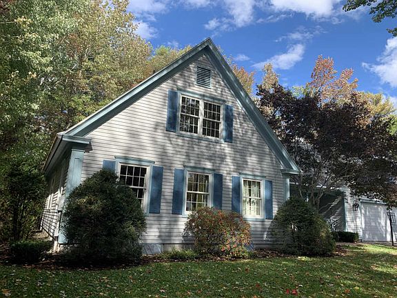 4th image of 10 Zeitler Farm Rd