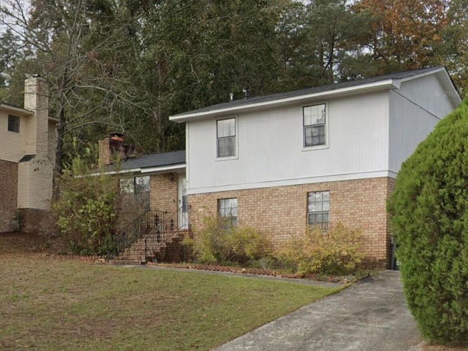 2nd image of 3741 Woodcock Drive