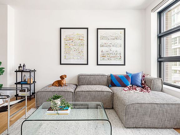 3rd image of 547 W 47th St Room 709