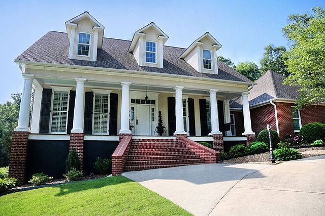 1st image of 638 Plantation Dr