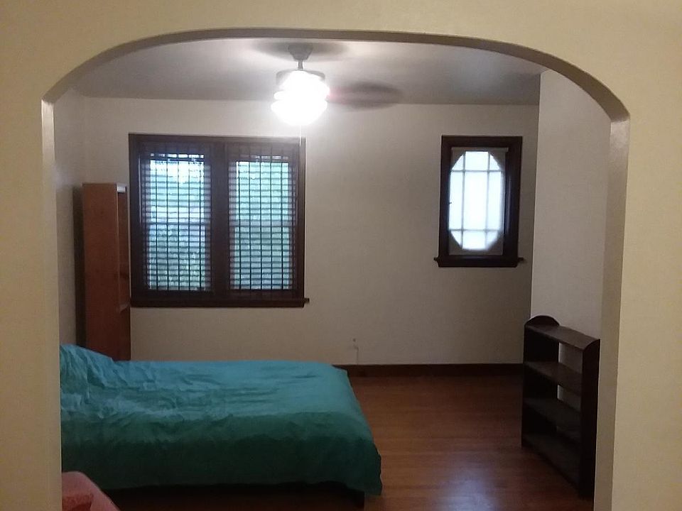 1st image of 4940 Miami St #2