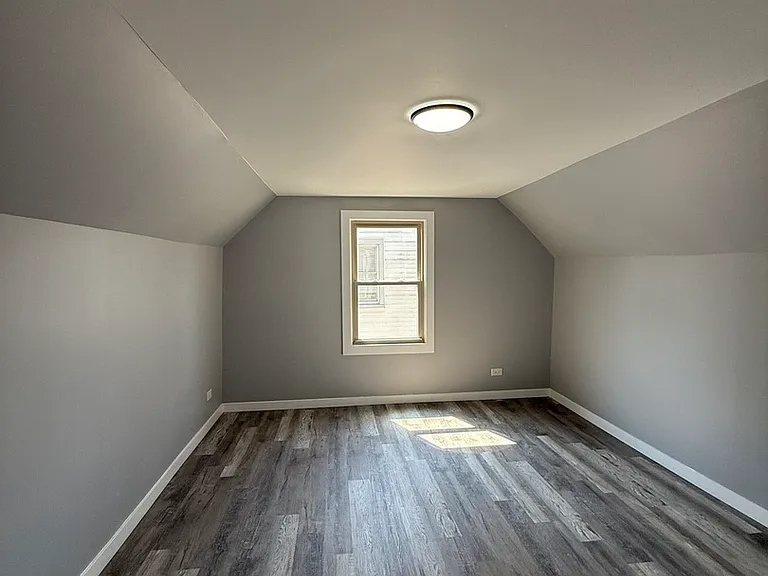 18343 Oakwood Ave — Photo 6
