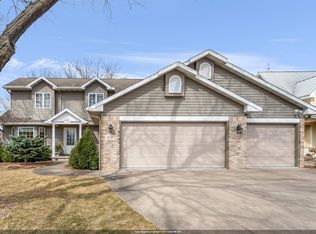 160 Captains Ct, Winneconne, WI 54986