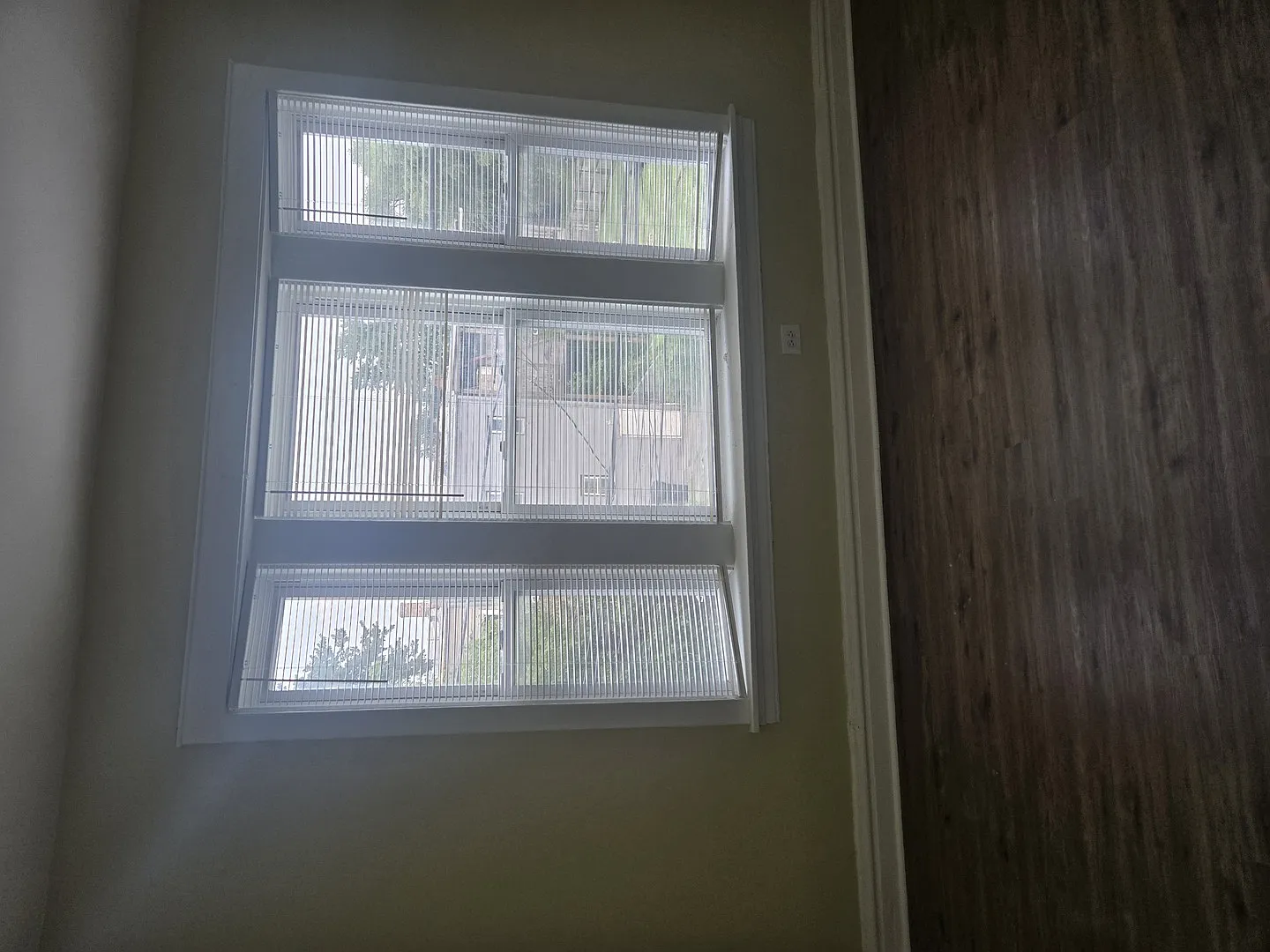 3 bed, 1314 sqft, $1,720 — Photo 2