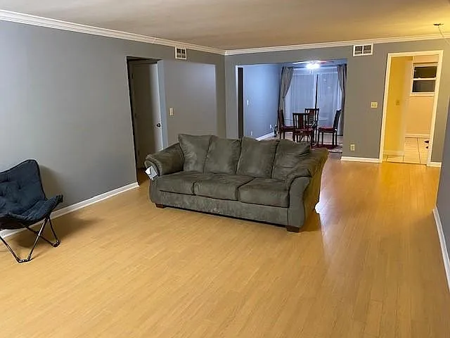 2270 Madison Rd — Photo 3
