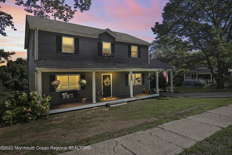 1st image of 249 Hillside Ave