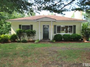 206 E Moore St, Apex, NC 27502