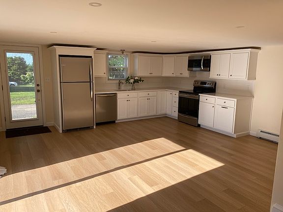 4th image of 818 Wilbur Ave #2S