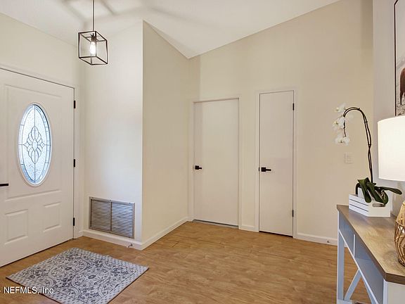 5th image of 8021 FLEUR DE LIS Drive