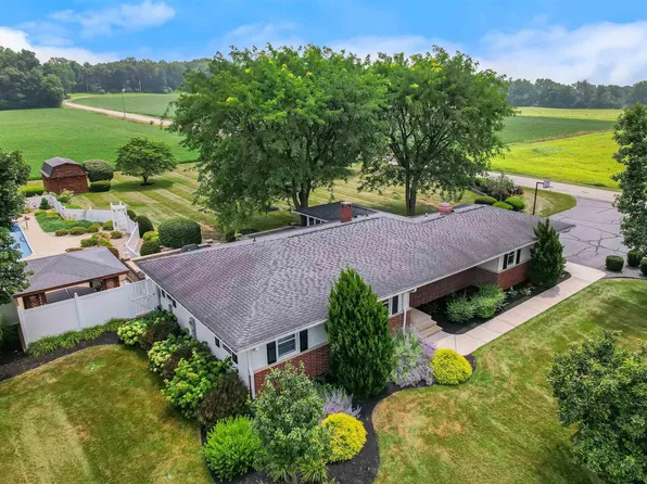 1256 Big Hills Rd, Rochester, IN 46975
