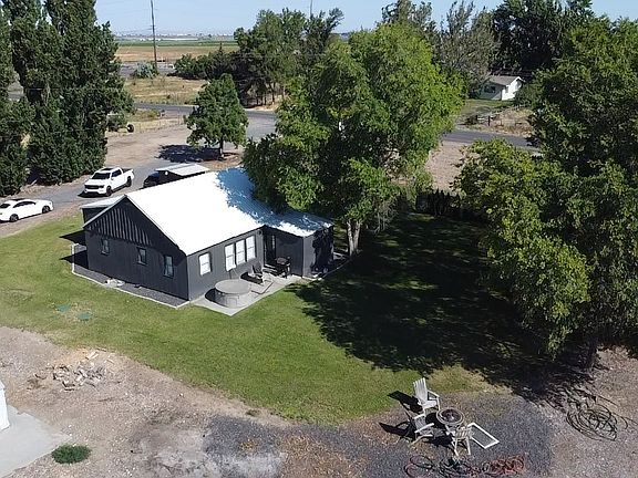 2nd image of 14073 Road 1 NE