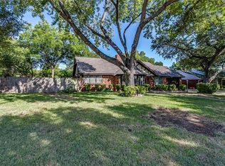 1900 Elmhurst Dr, Arlington, TX 76012