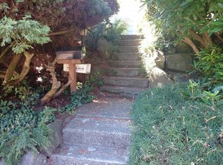 7943 29th Ave SW, Seattle, WA 98126