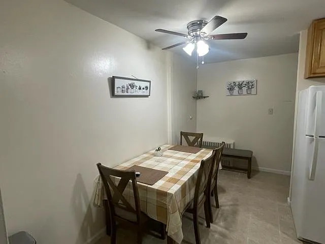 3 bed, 1000 sqft, $3,500 — Photo 2