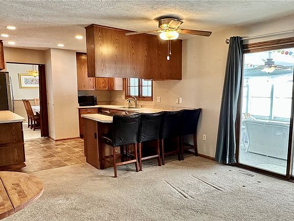 4th image of 1835 Manor Dr