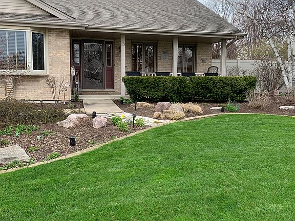 2nd image of 1831 Grand Prairie Dr