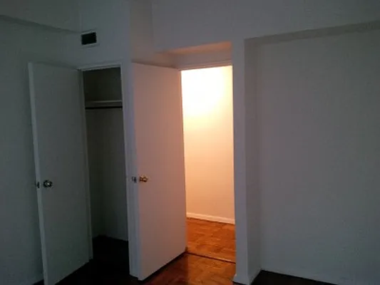 Rented by Classic Marketing- 530 Park1 | media 8