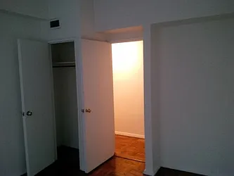 Rented by Classic Marketing- 530 Park1
