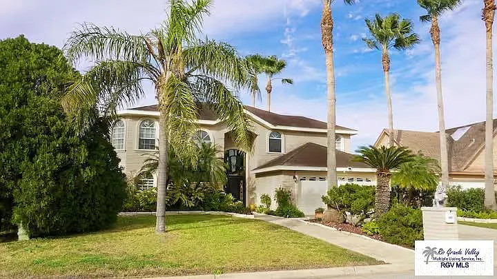 4 bed, 4.5 bath, 2474 sqft, $3,200 — Photo 1