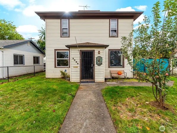 2026 C Street, Washougal, WA 98671