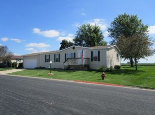 887 Meadowlark Cir, Sandwich, IL 60548