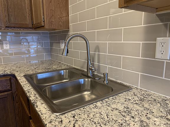 3rd image of 3000 SW Deerfield Blvd #2