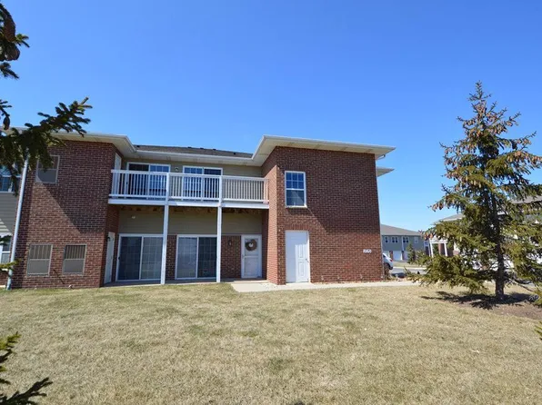 10160 66th Ave APT A, Pleasant Prairie, WI 53158