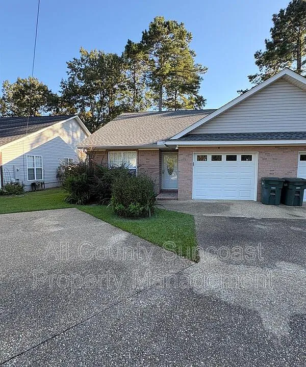 119 Pine Lake Dr