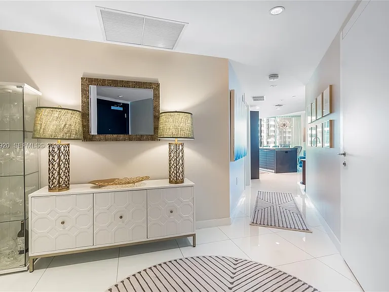 200 Biscayne Boulevard Way #4101 — Photo 7
