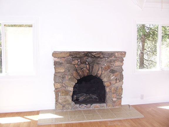 5th image of 556 Shady Dell Ln