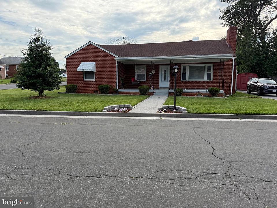 1st image of 230 Randolph Ave