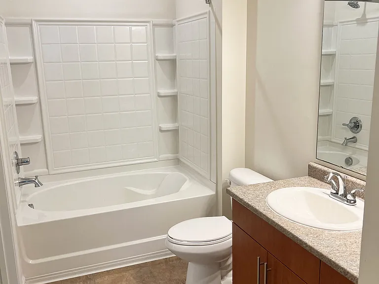 Belmont at Tryon Apartments — Photo 111