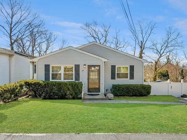 60 Park Drive, Rocky Point, NY 11778