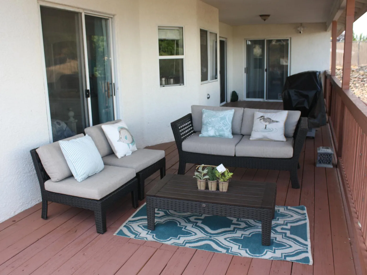 3 bed, 2000 sqft, $2,395 — Photo 2