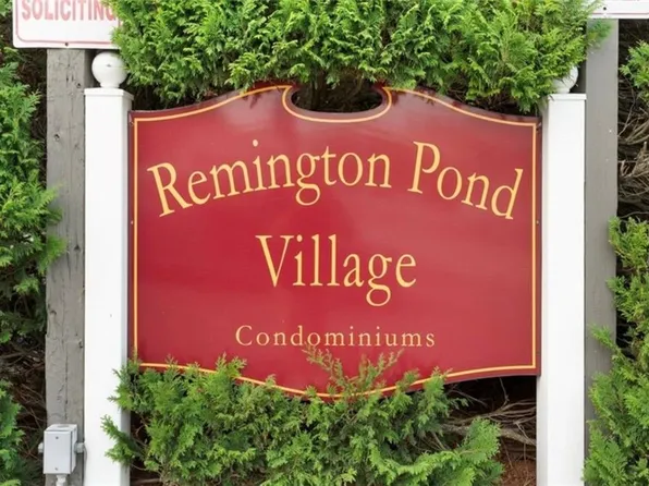 20 Village Ct Unit 20, West Warwick, RI 02893