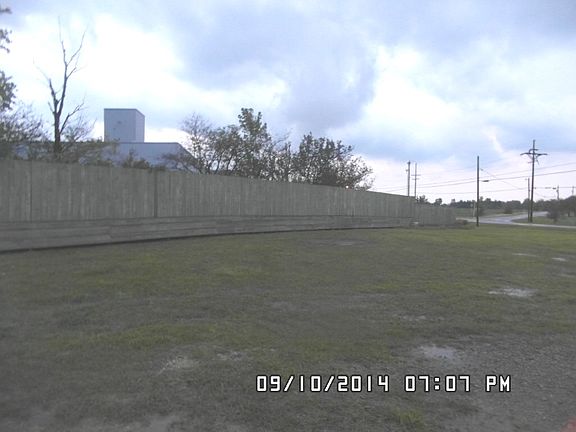 3rd image of 9038 N Dixie Hwy