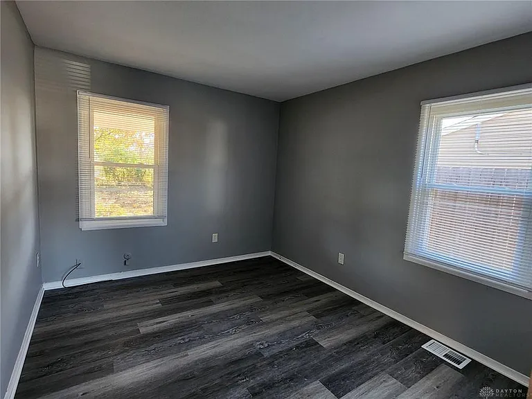 1633 Reid Ave — Photo 15