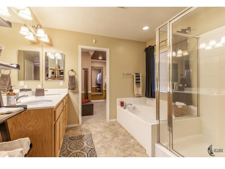 636 Costa Azul St — Photo 8