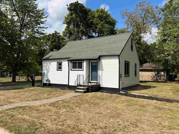 515 E Pottawatamie St, Tecumseh, MI 49286