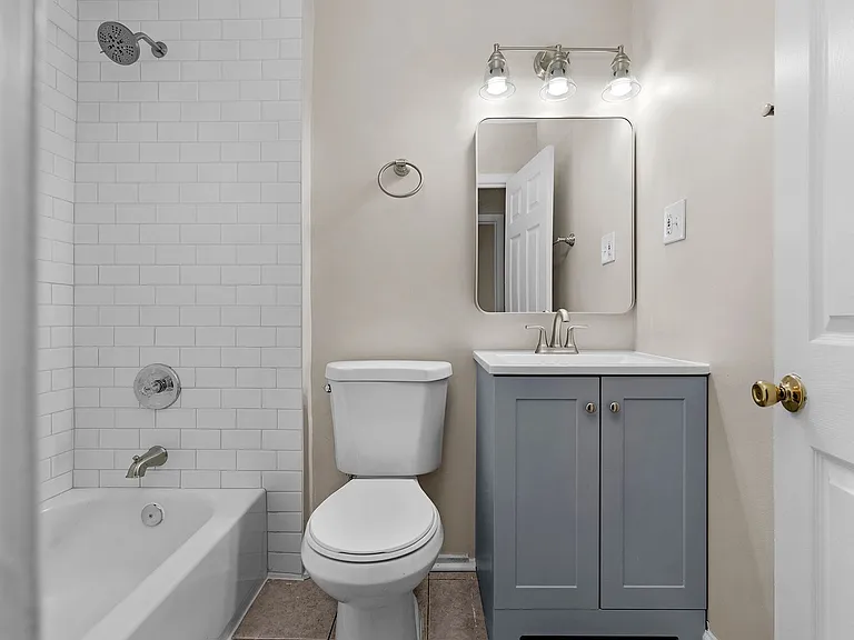 1136 Steelton Ave — Photo 11