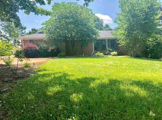 111 Karen Ct, Boiling Springs, SC 29316