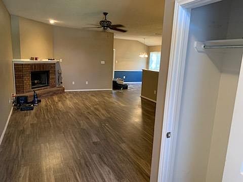 2nd image of 6719 85th St